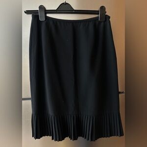 Lafayette 148 Black Pleated Hem Skirt Size 10 Midi Classic Minimalist